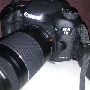CANON EOS 7D MARK2